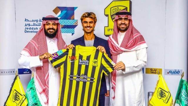 1692633457173038232.jpg 萨拉赫.jpg